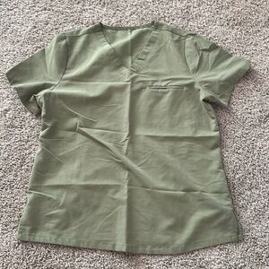 Mandala One Pocket Scrub Top in Olive Green